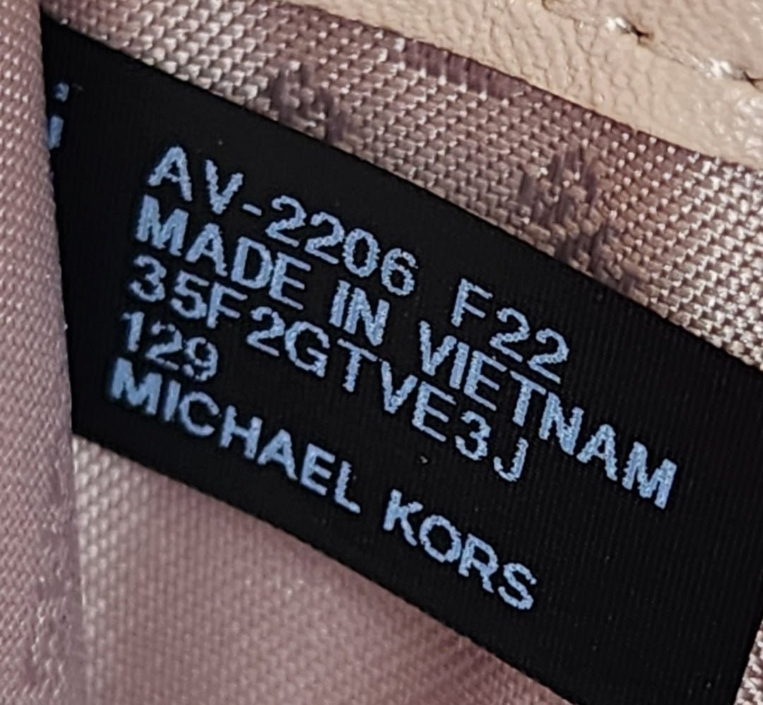 Michael Kors Jet Set Logo LG Wallet