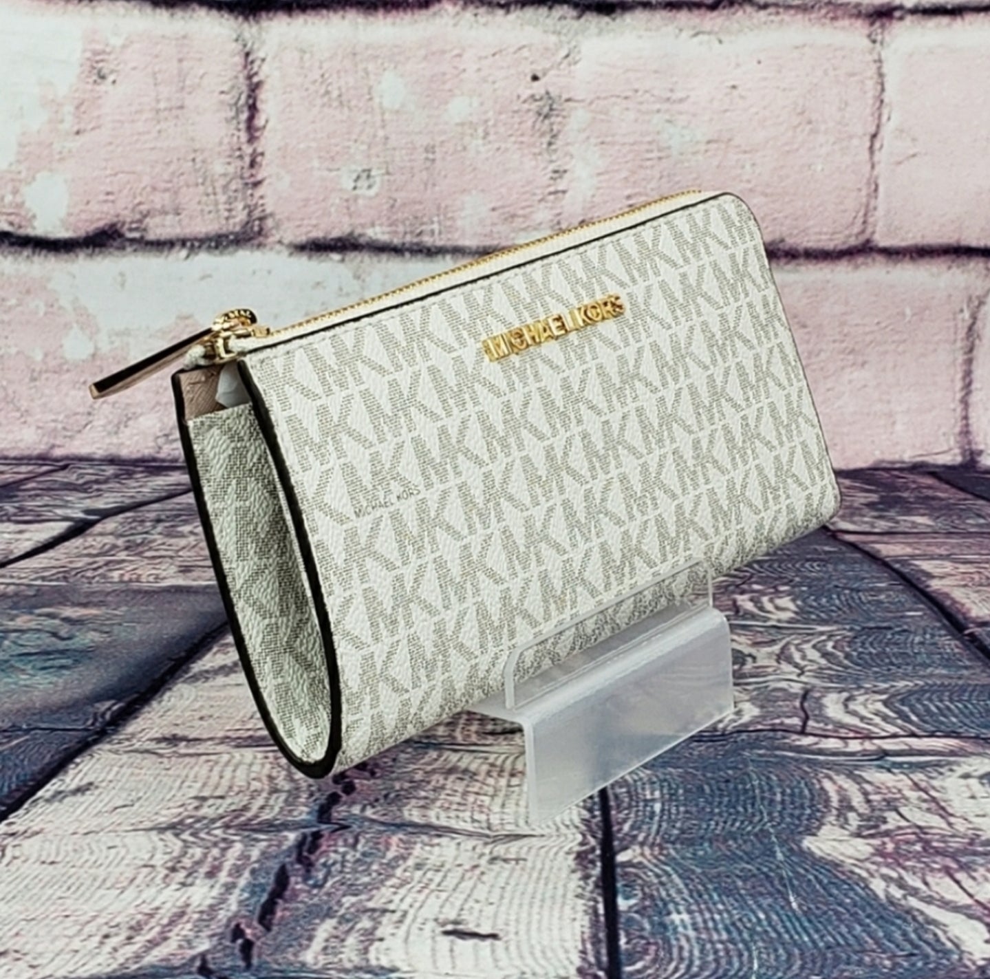 Michael Kors Jet Set Logo LG 3/4 Zip Wallet