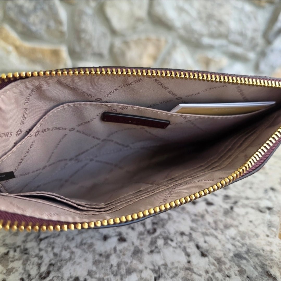 Michael Kors Jet Set XL Zip Clutch Wristlet