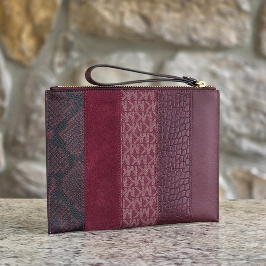 Michael Kors Jet Set XL Zip Clutch Wristlet