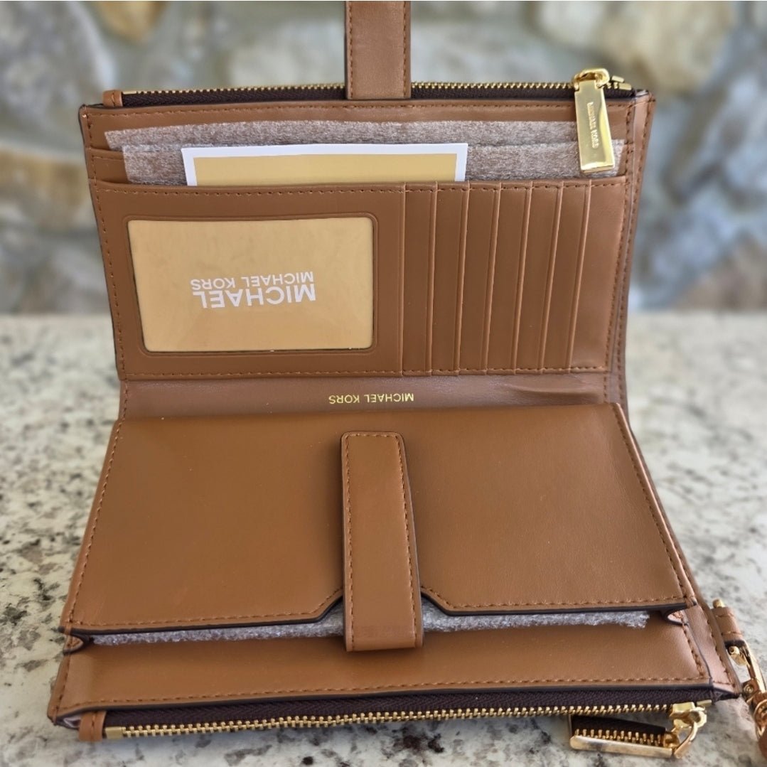 Michael Kors Jet Set Logo Star Double Zip Wristlet Brown