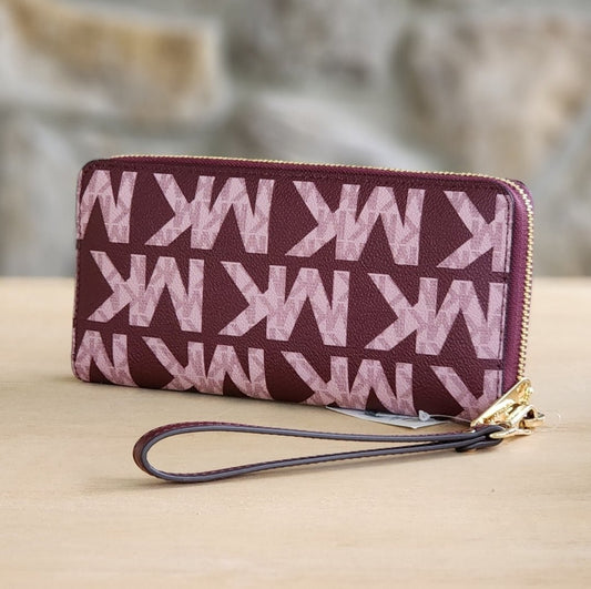 Michael Kors Jet Set Logo Continental Wristlet Wallet