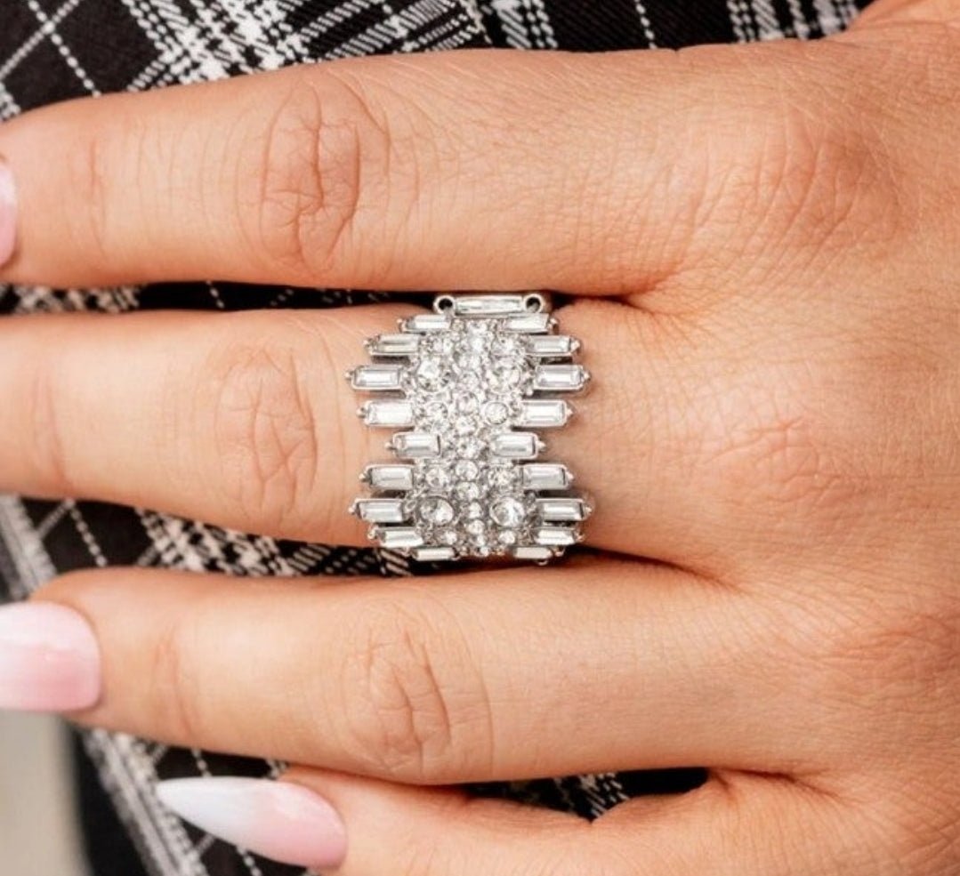 Paparazzi Urban Empire White Ring