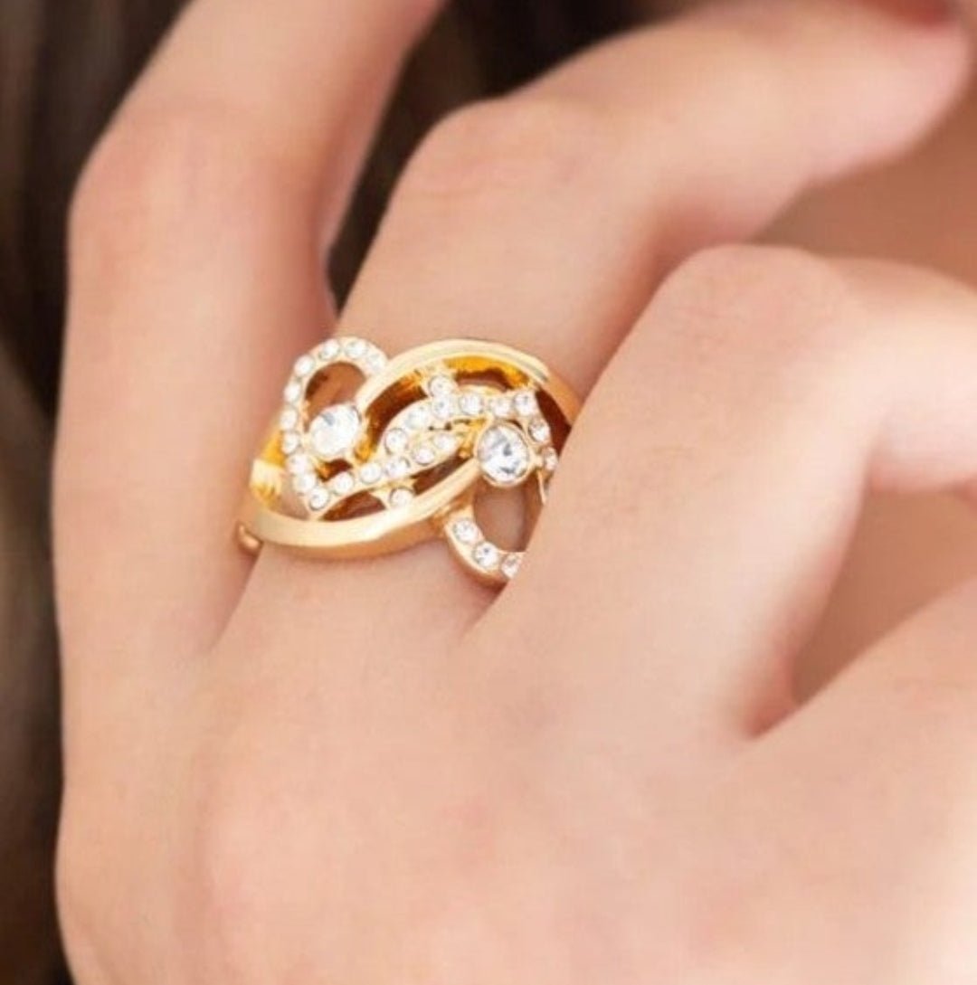 Paparazzi Have The World On A Heart- String Gold Ring