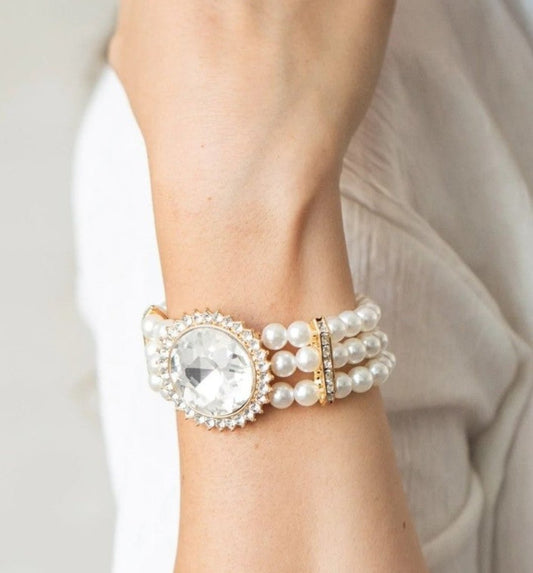 Paparazzi Speechless Sparkle Gold Bracelet