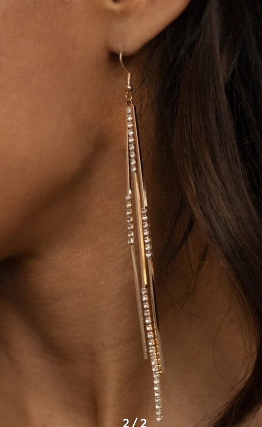 Paparazzi Dainty Dynamism Gold Earrings