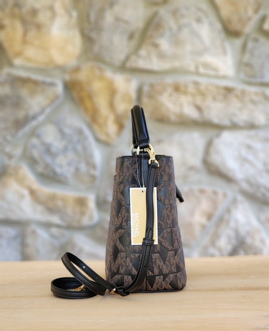 Michael Kors Suri Logo MD Bucket Crossbody