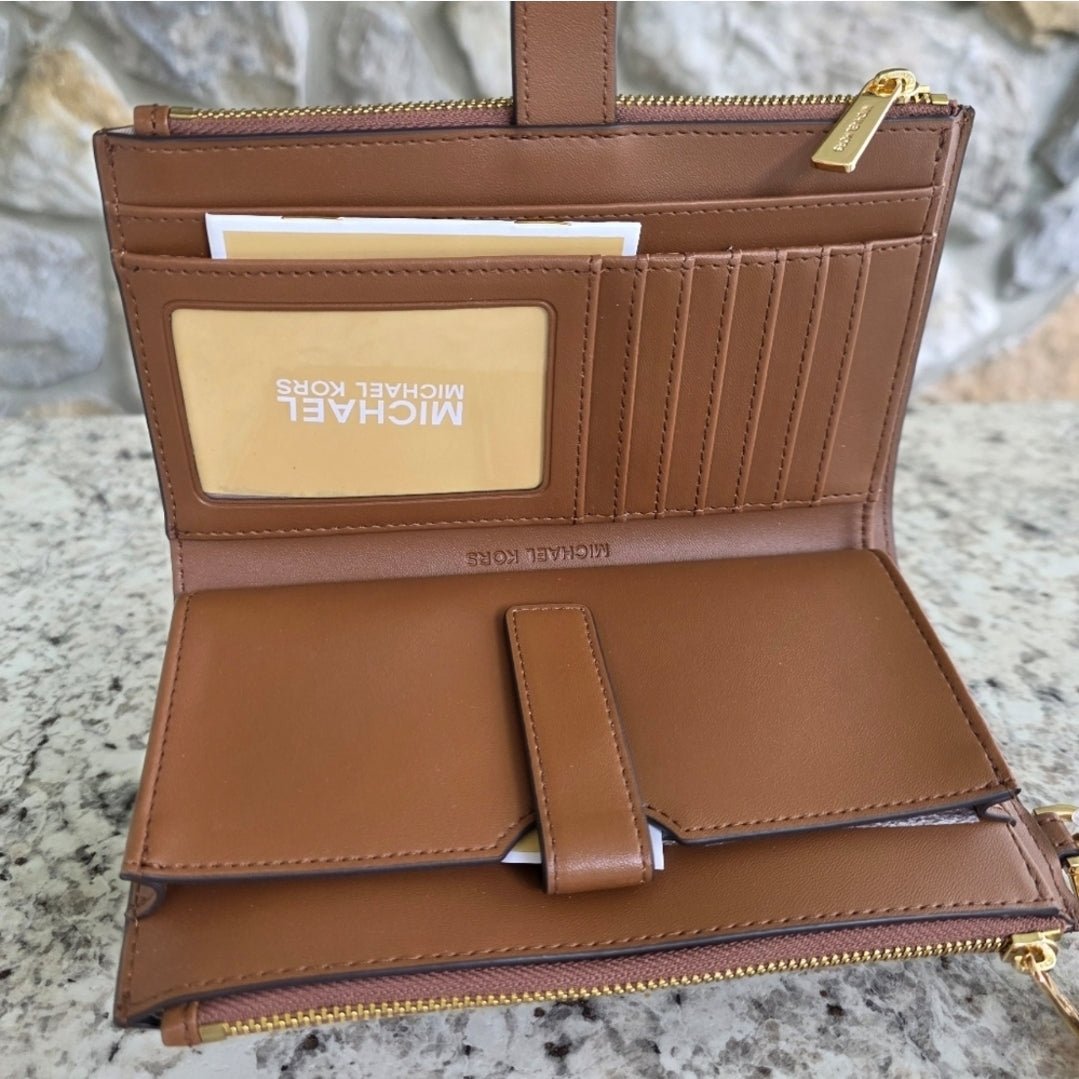 Michael Kors Jet Set Logo LG Double Zip Wristlet Brown