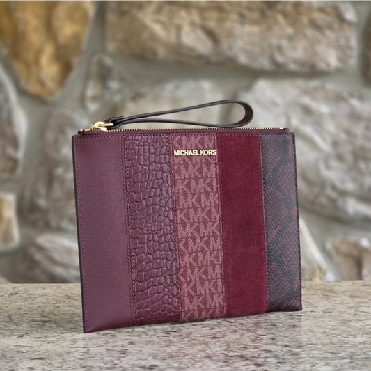 Michael Kors Jet Set XL Zip Clutch Wristlet