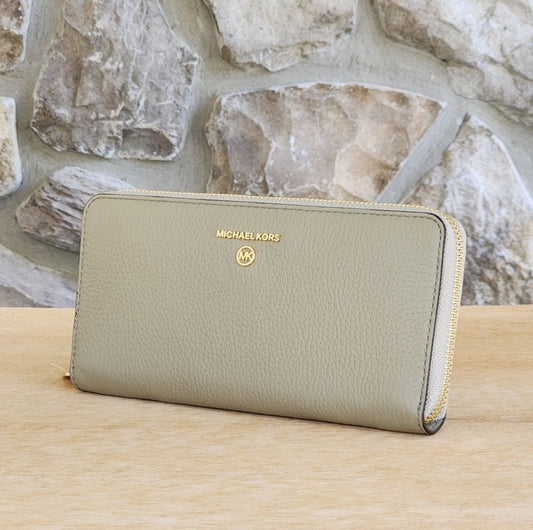 Michael Kors Jet Set LG Continental Wallet Green