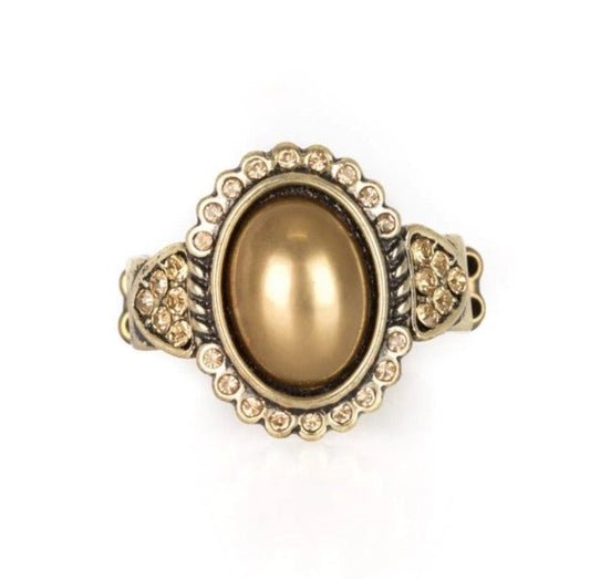 Paparazzi Pearl Party Brass Ring