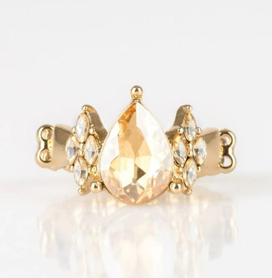 Paparazzi Yas Queen Gold Ring