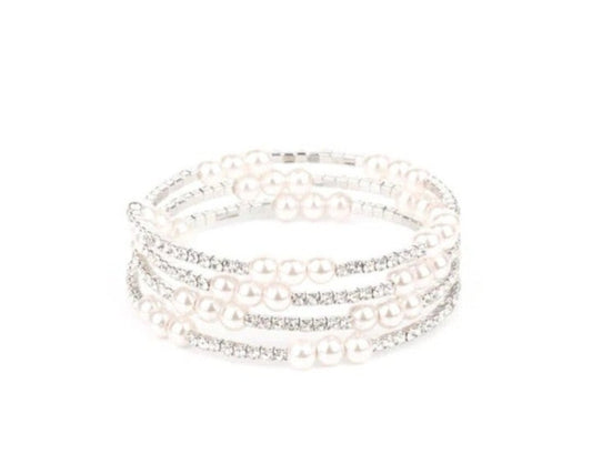 Paparazzi Hollywood Hospitality White Bracelet
